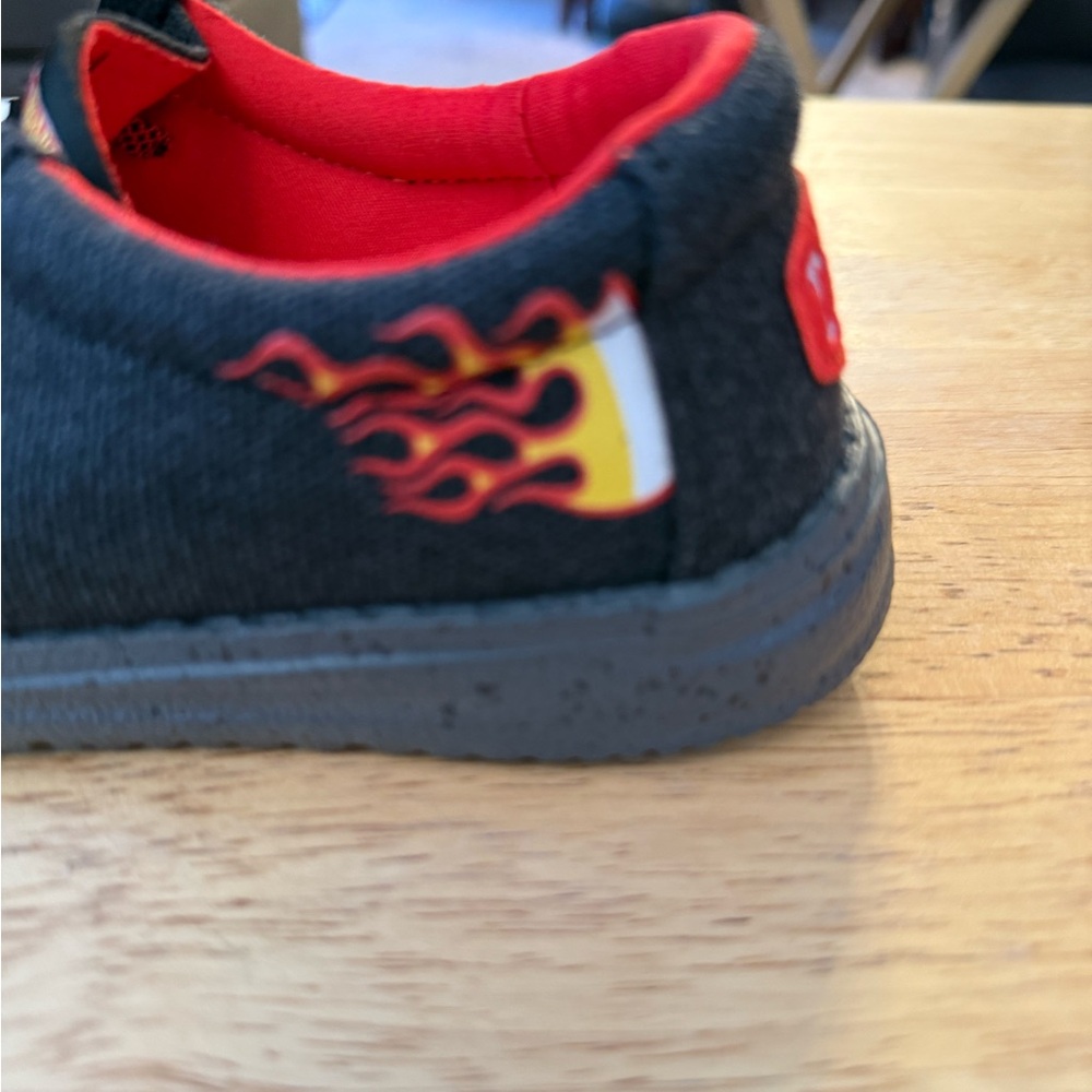 Kids Hey Dudes HotWheels shoes.  NWOT and Box size 10c. - Picture 6 of 9